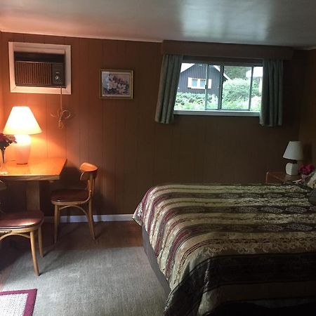 לייק ג'ורג' Amber Lantern Motel מראה חיצוני תמונה