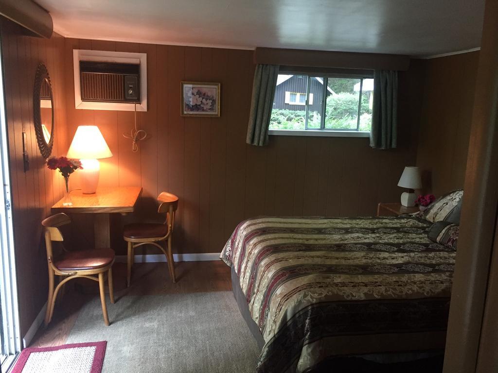 לייק ג'ורג' Amber Lantern Motel מראה חיצוני תמונה